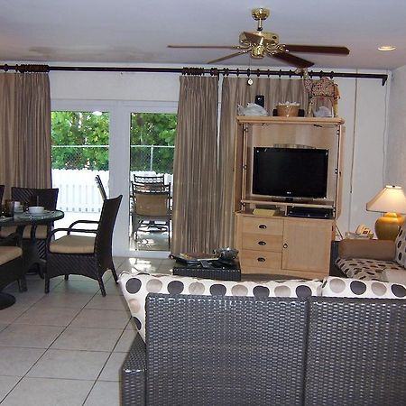 Sunrise Beach Club And Villas - Paradise Island ภายนอก รูปภาพ
