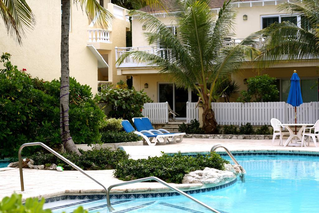 Sunrise Beach Club And Villas - Paradise Island ภายนอก รูปภาพ
